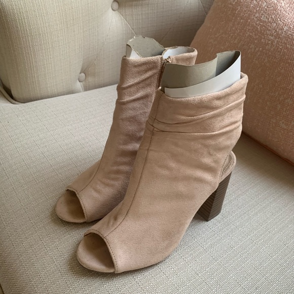 Minimalist open toe cut out chunky heel booties - Picture 3 of 4